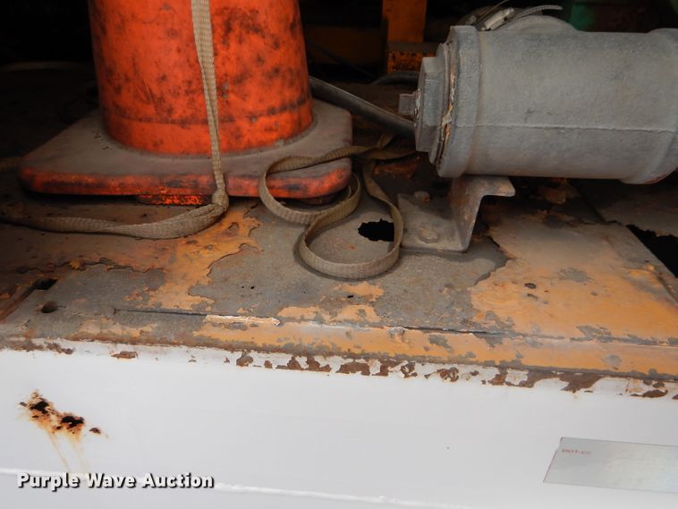 image for item DI8308 1994 Ford L8000  sewer jetter  truck