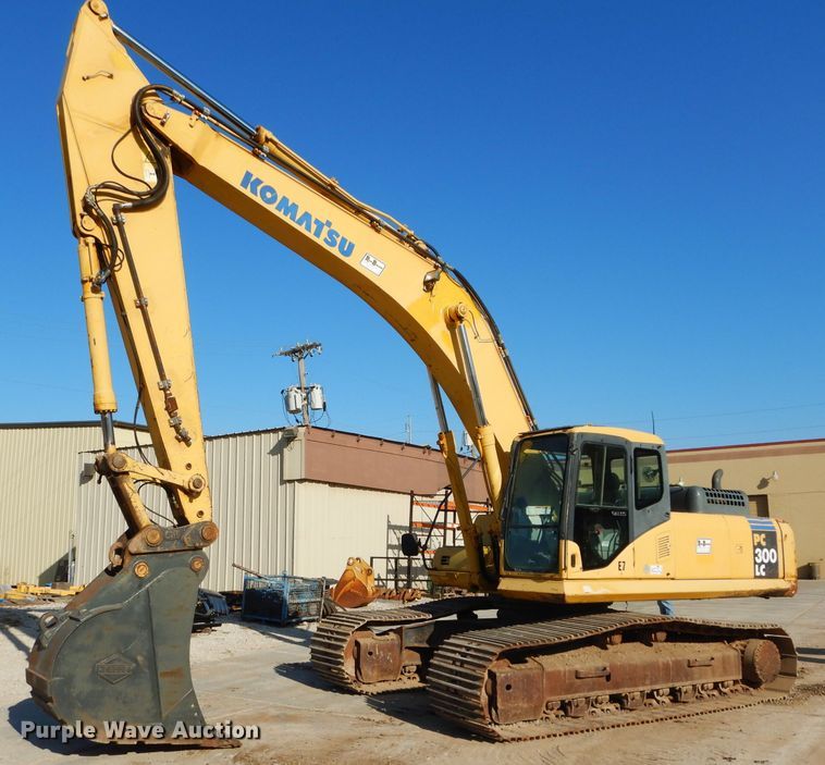 image for item DI8310 2006 Komatsu PC300LC-7  excavator