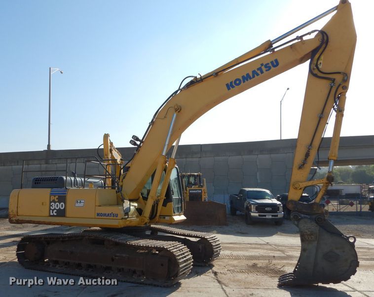 image for item DI8310 2006 Komatsu PC300LC-7  excavator