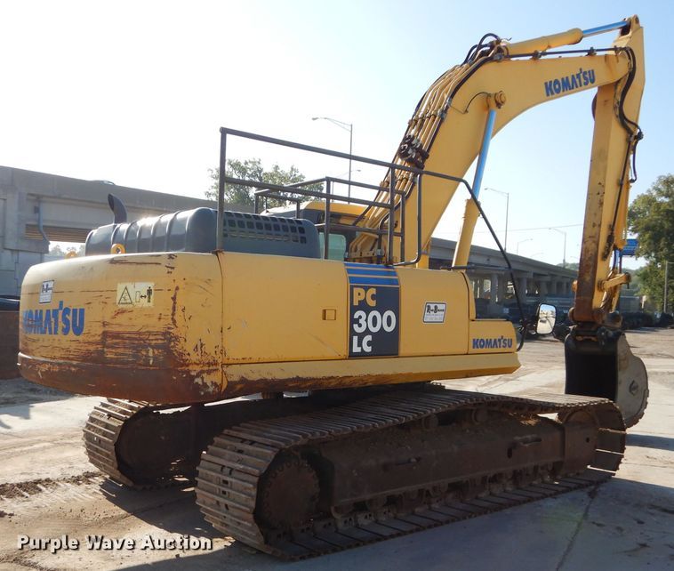 image for item DI8310 2006 Komatsu PC300LC-7  excavator