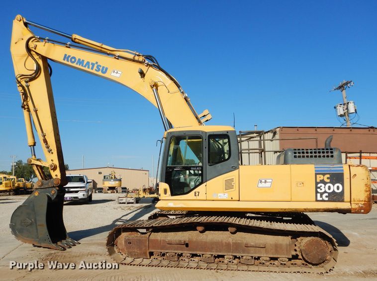 image for item DI8310 2006 Komatsu PC300LC-7  excavator