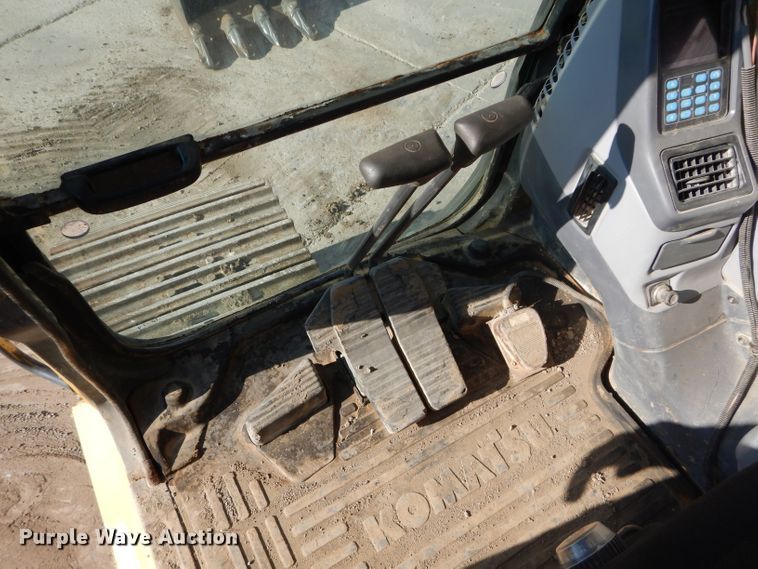 image for item DI8310 2006 Komatsu PC300LC-7  excavator