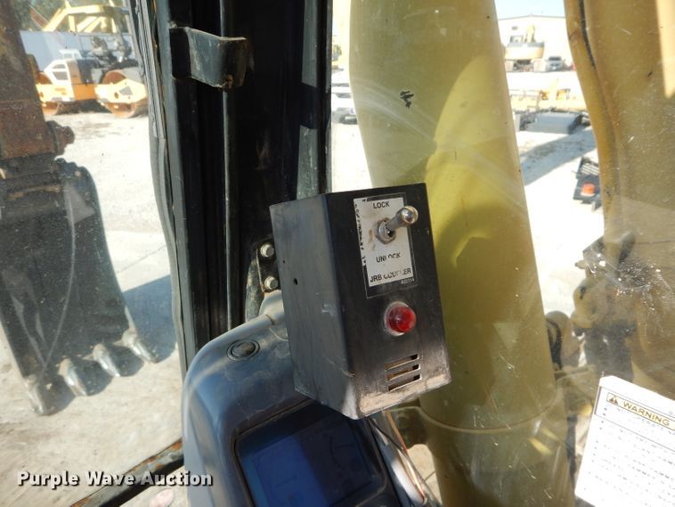 image for item DI8310 2006 Komatsu PC300LC-7  excavator