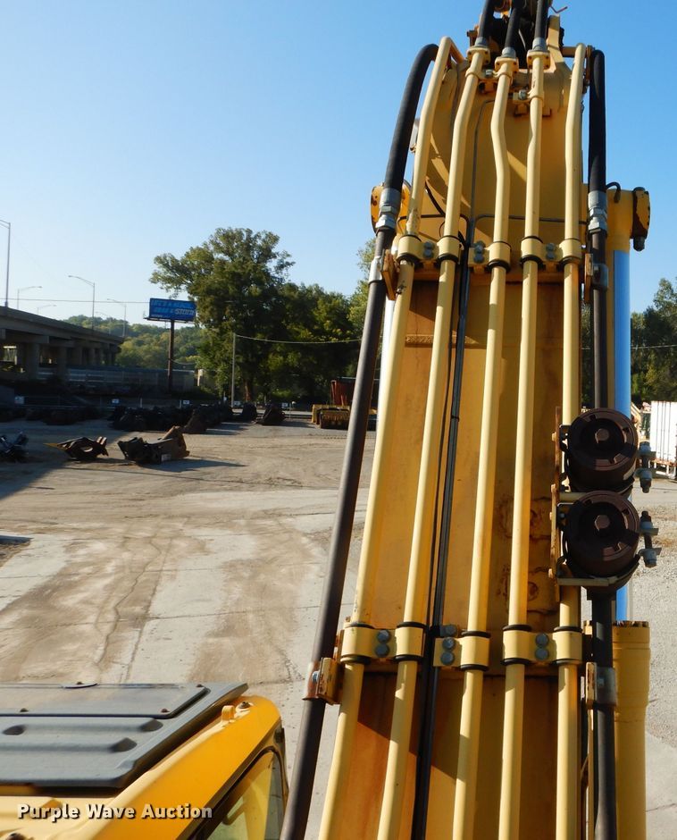 image for item DI8310 2006 Komatsu PC300LC-7  excavator