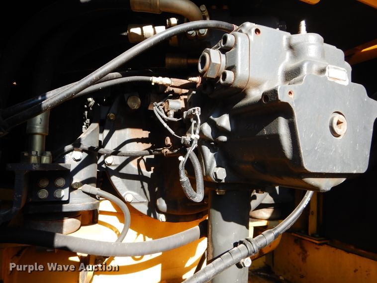 image for item DI8310 2006 Komatsu PC300LC-7  excavator