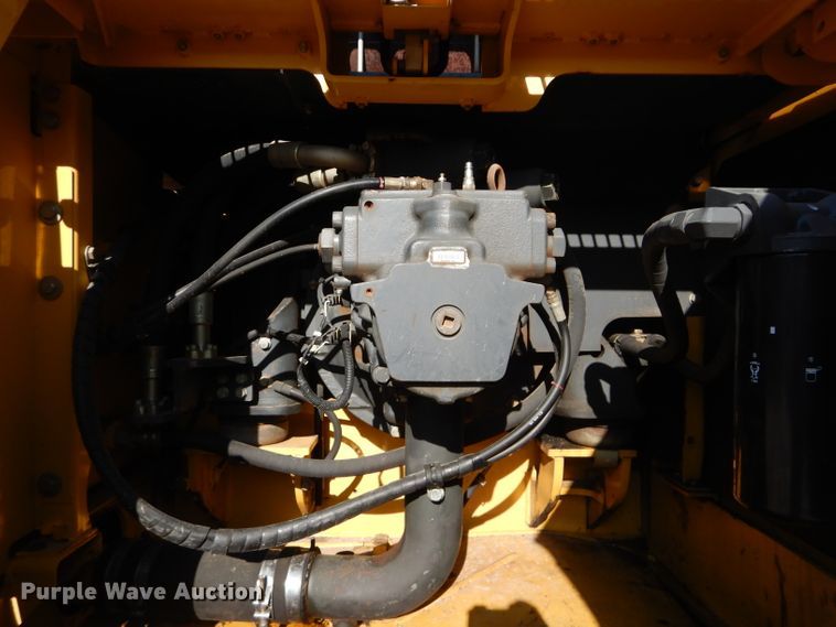 image for item DI8310 2006 Komatsu PC300LC-7  excavator