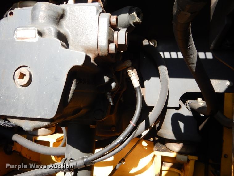 image for item DI8310 2006 Komatsu PC300LC-7  excavator