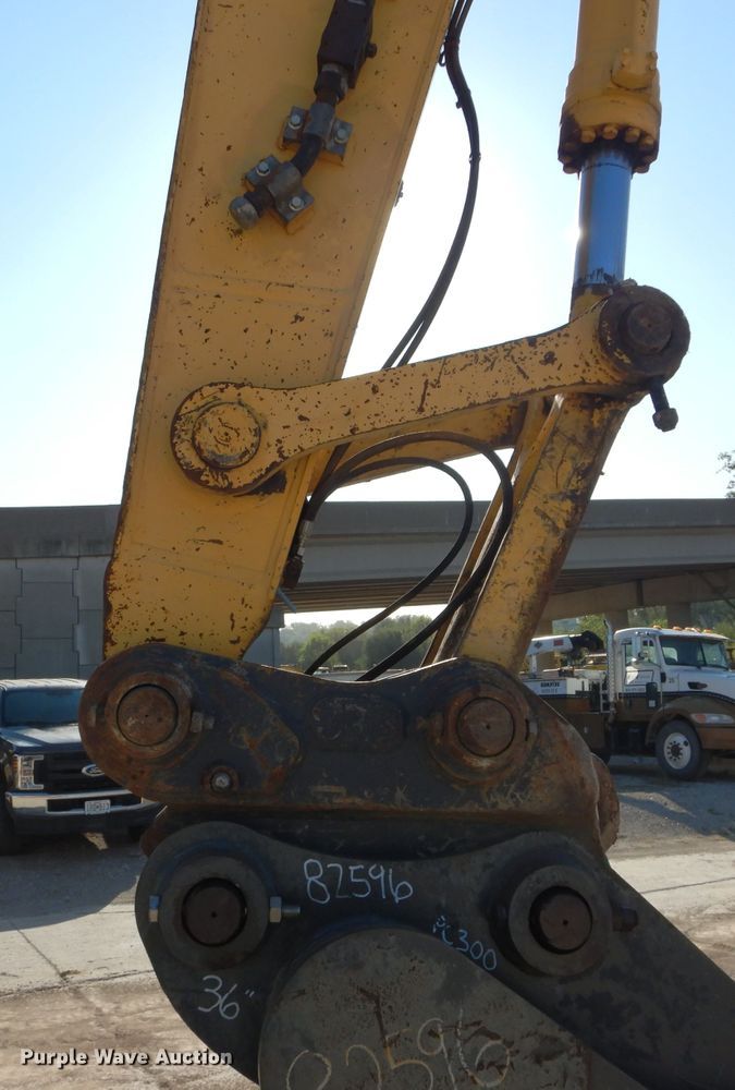 image for item DI8310 2006 Komatsu PC300LC-7  excavator