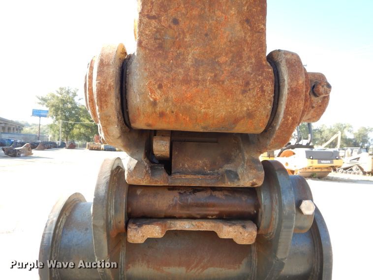 image for item DI8310 2006 Komatsu PC300LC-7  excavator