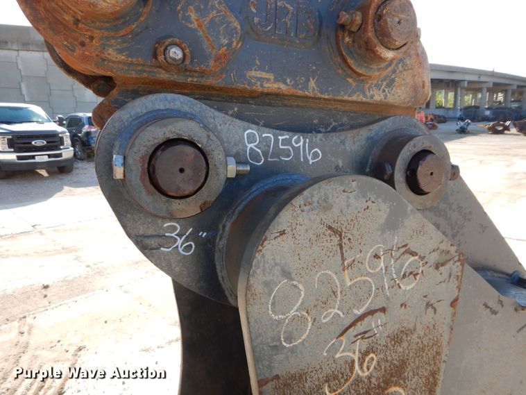 image for item DI8310 2006 Komatsu PC300LC-7  excavator