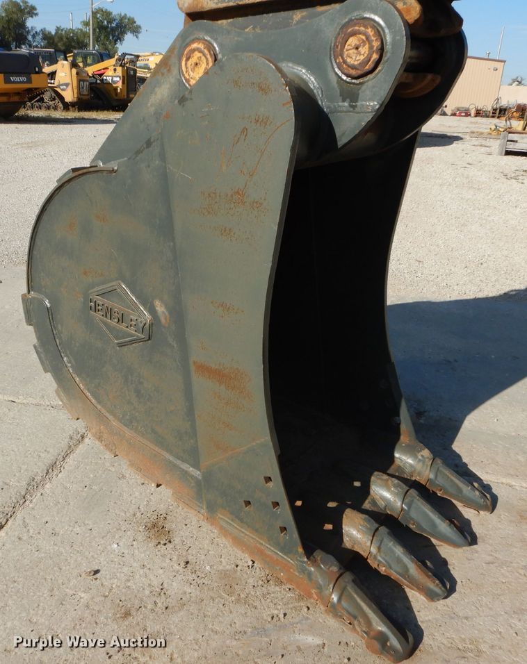 image for item DI8310 2006 Komatsu PC300LC-7  excavator