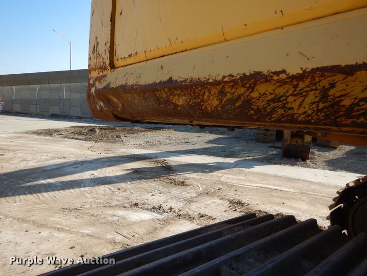 image for item DI8310 2006 Komatsu PC300LC-7  excavator