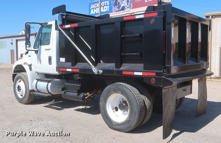 image for item DJ1816 2011 International DuraStar 4400  dump truck