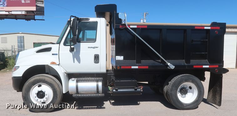 image for item DJ1816 2011 International DuraStar 4400  dump truck