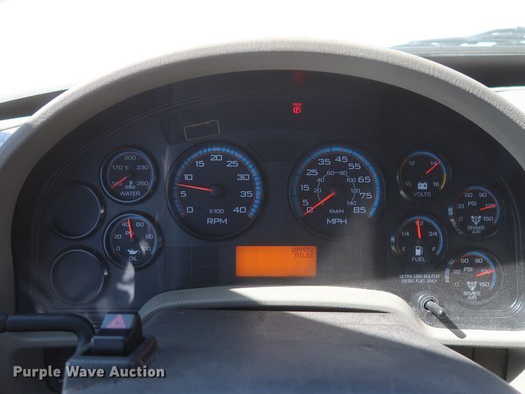 image for item DJ1816 2011 International DuraStar 4400  dump truck