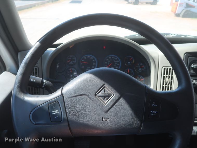 image for item DJ1816 2011 International DuraStar 4400  dump truck