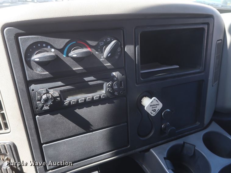 image for item DJ1816 2011 International DuraStar 4400  dump truck