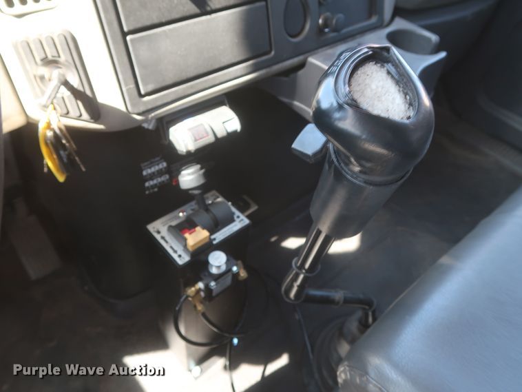 image for item DJ1816 2011 International DuraStar 4400  dump truck