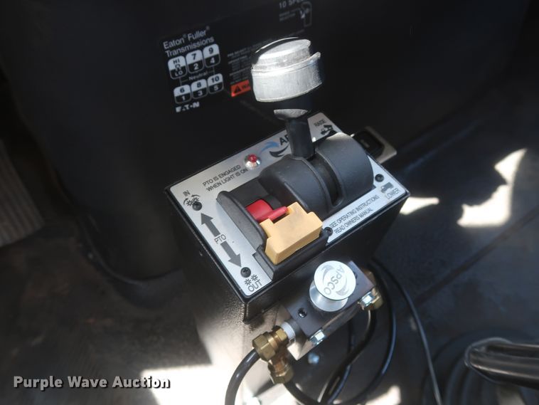 image for item DJ1816 2011 International DuraStar 4400  dump truck