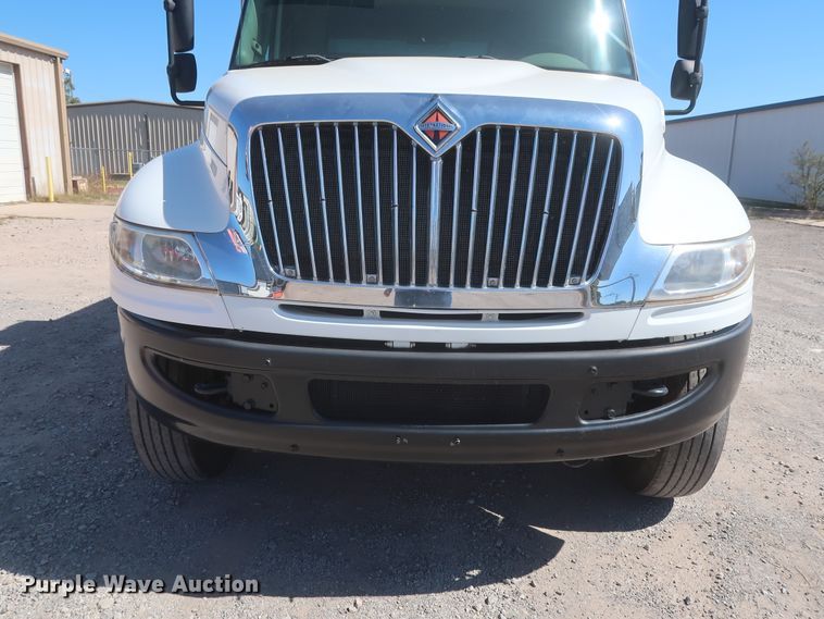 image for item DJ1816 2011 International DuraStar 4400  dump truck