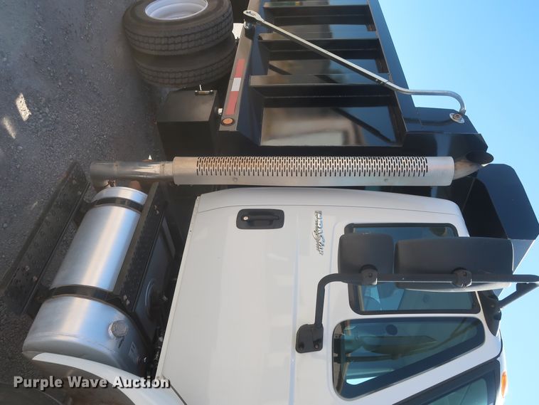 image for item DJ1816 2011 International DuraStar 4400  dump truck