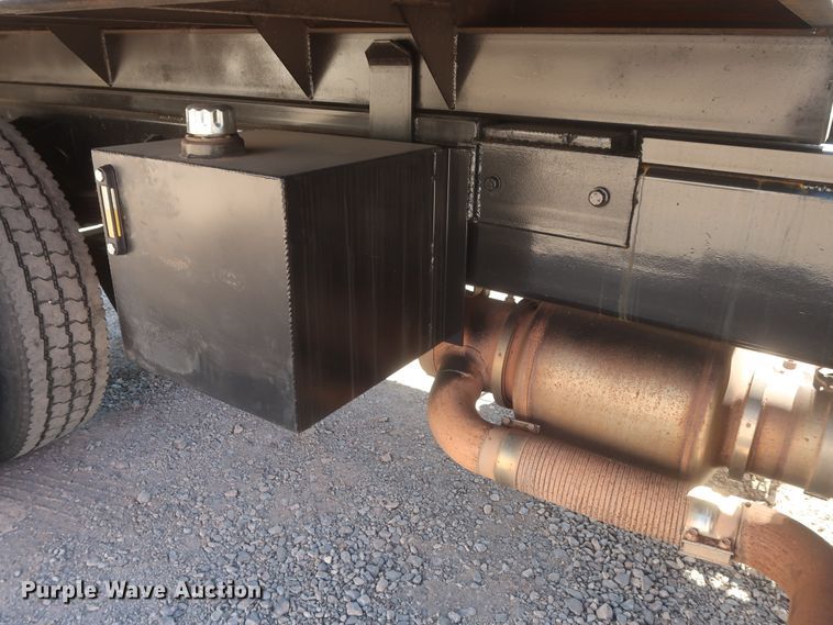 image for item DJ1816 2011 International DuraStar 4400  dump truck