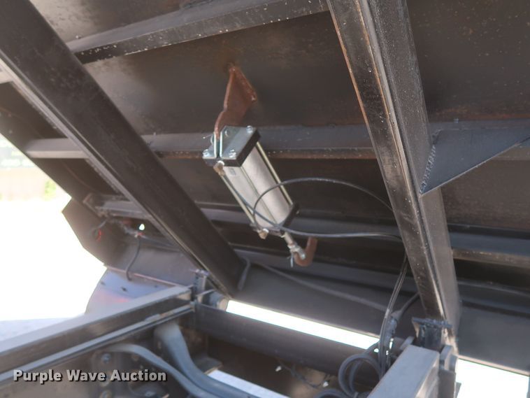 image for item DJ1816 2011 International DuraStar 4400  dump truck