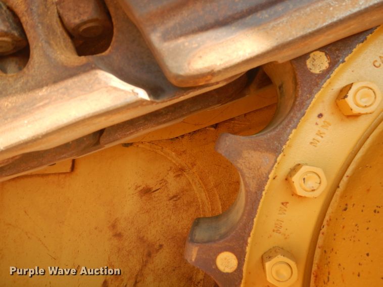 image for item DJ8776 1990 Caterpillar D8N  cable plow