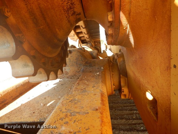 image for item DJ8776 1990 Caterpillar D8N  cable plow