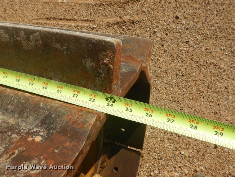 image for item DJ8776 1990 Caterpillar D8N  cable plow