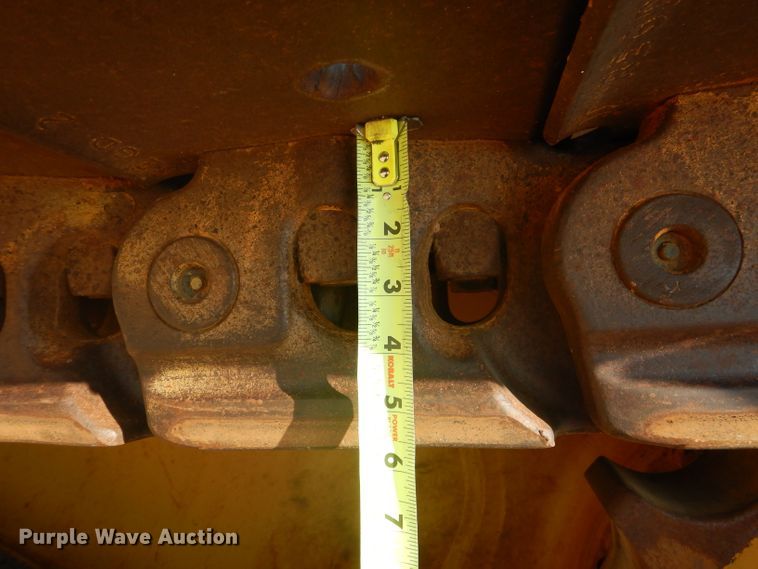 image for item DJ8776 1990 Caterpillar D8N  cable plow