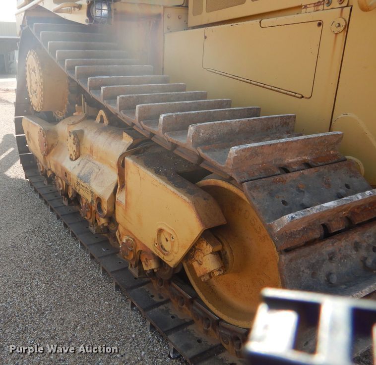 image for item DJ8776 1990 Caterpillar D8N  cable plow