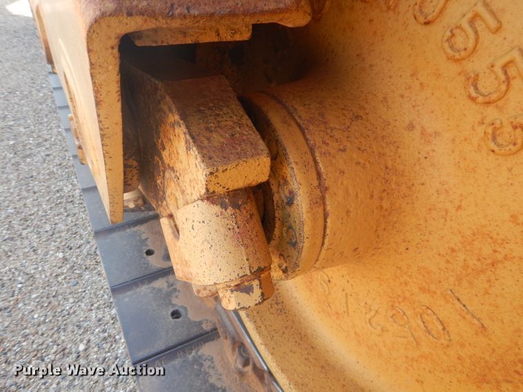 image for item DJ8776 1990 Caterpillar D8N  cable plow