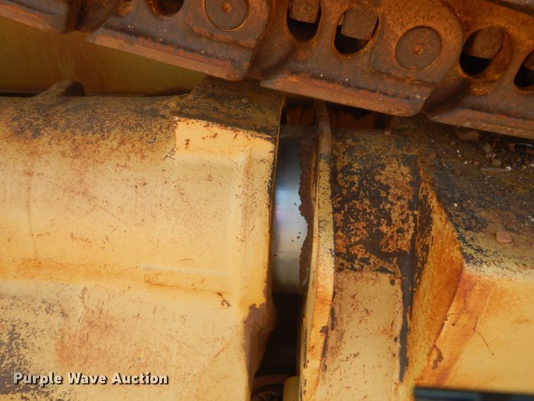 image for item DJ8776 1990 Caterpillar D8N  cable plow