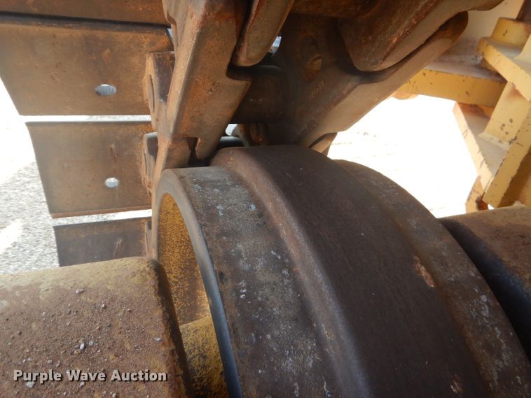 image for item DJ8776 1990 Caterpillar D8N  cable plow