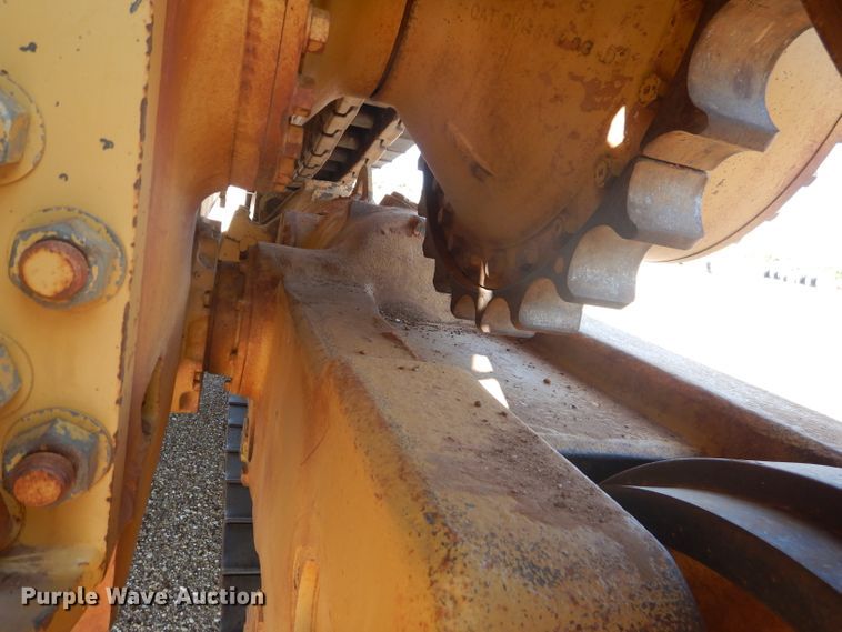 image for item DJ8776 1990 Caterpillar D8N  cable plow