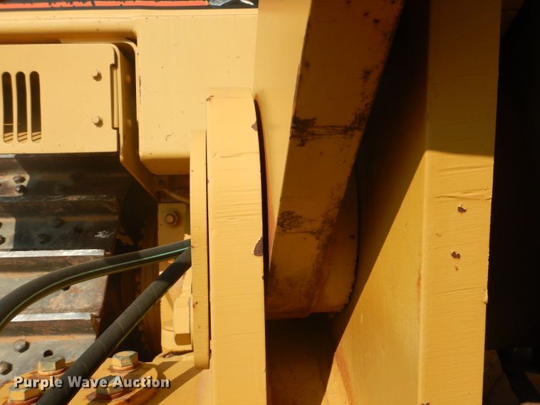 image for item DJ8776 1990 Caterpillar D8N  cable plow