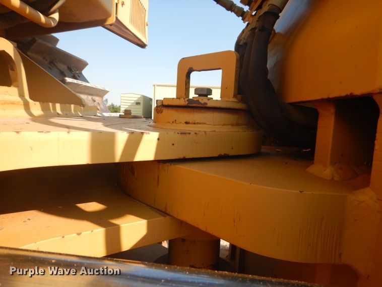 image for item DJ8776 1990 Caterpillar D8N  cable plow