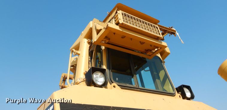 image for item DJ8776 1990 Caterpillar D8N  cable plow