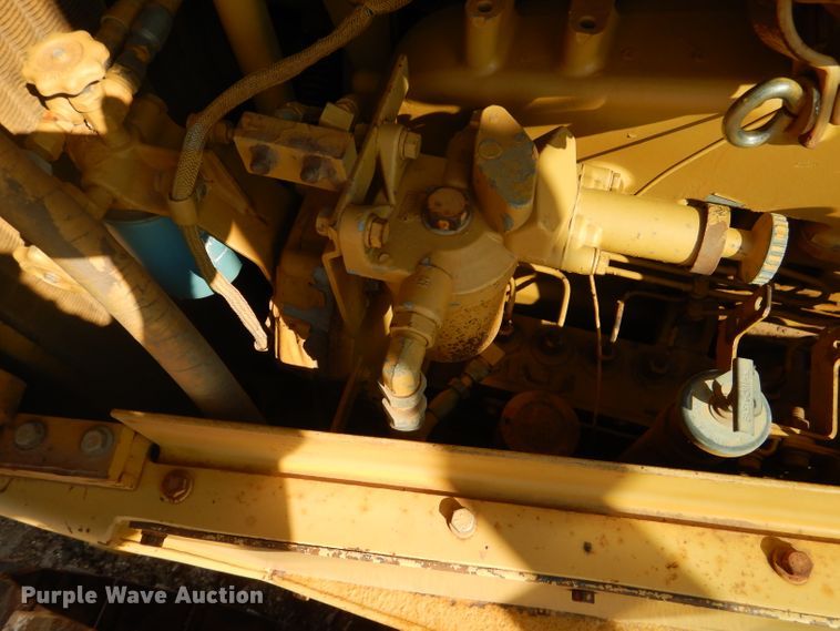 image for item DJ8776 1990 Caterpillar D8N  cable plow