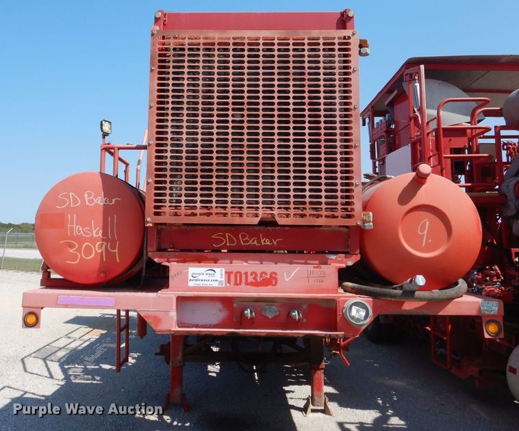 image for item DJ8779 2004 Kaylin Hebert LS-2-35T frac blender trailer