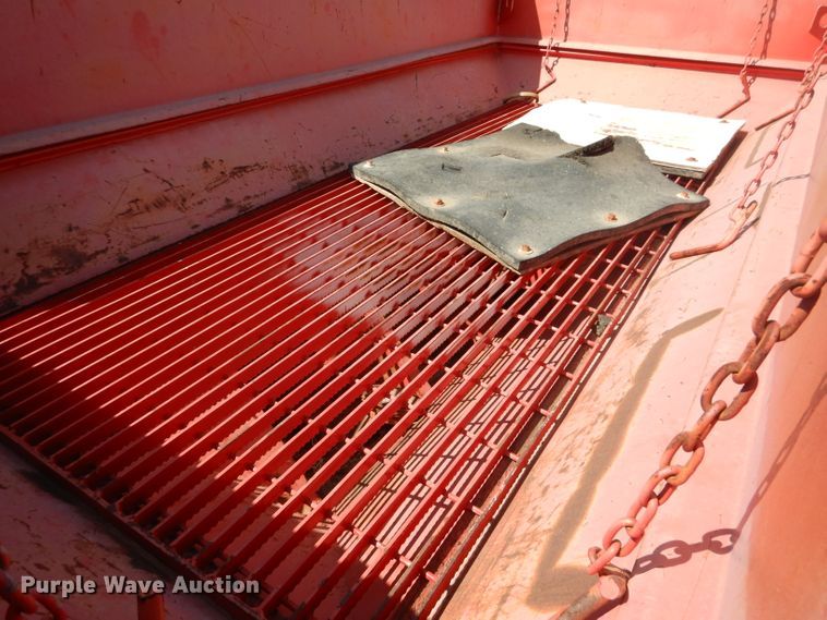 image for item DJ8779 2004 Kaylin Hebert LS-2-35T frac blender trailer