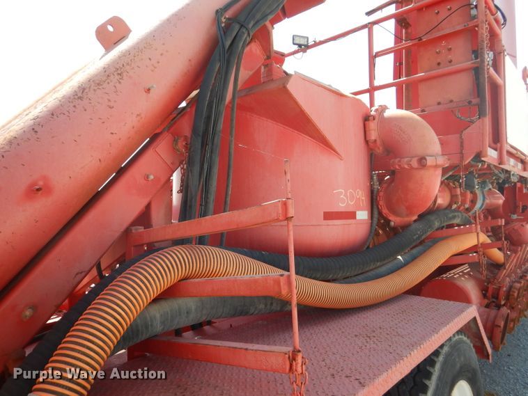 image for item DJ8779 2004 Kaylin Hebert LS-2-35T frac blender trailer