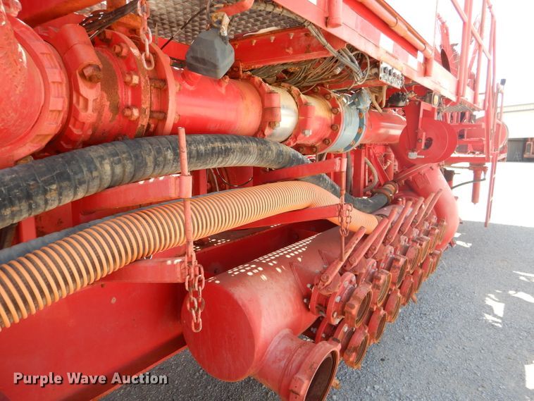 image for item DJ8779 2004 Kaylin Hebert LS-2-35T frac blender trailer