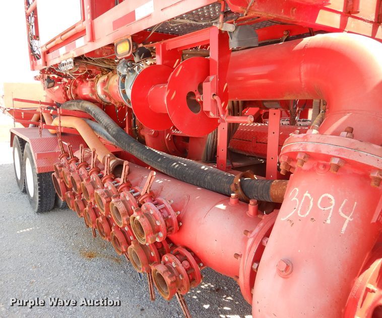 image for item DJ8779 2004 Kaylin Hebert LS-2-35T frac blender trailer