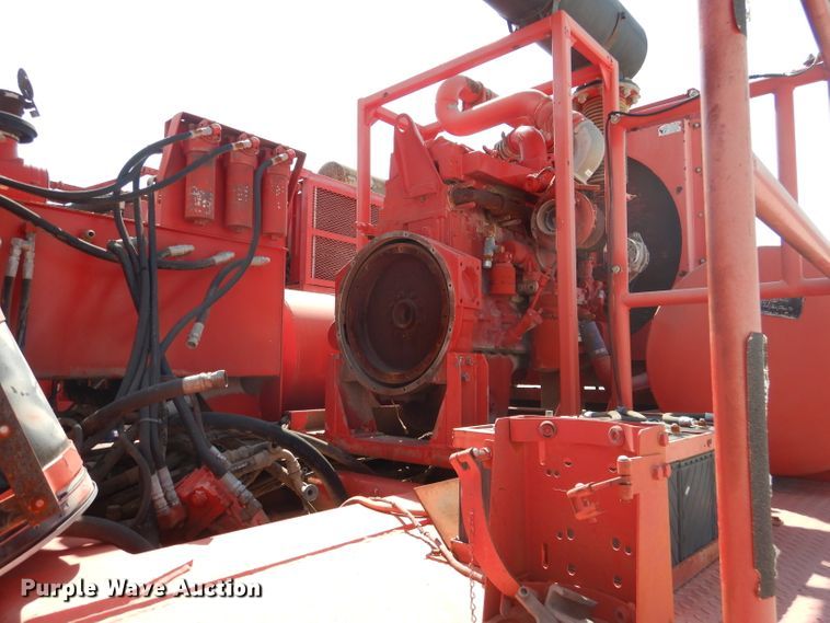 image for item DJ8779 2004 Kaylin Hebert LS-2-35T frac blender trailer