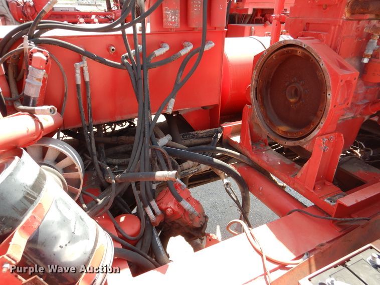 image for item DJ8779 2004 Kaylin Hebert LS-2-35T frac blender trailer