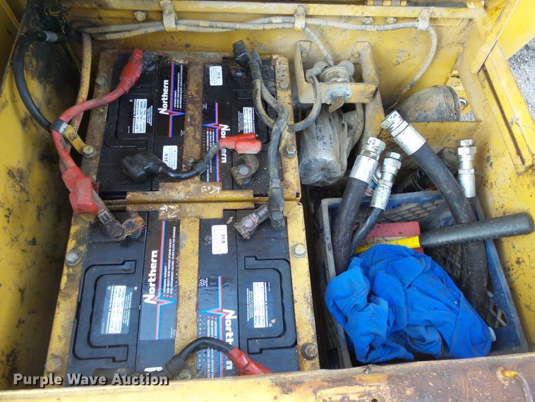 image for item DX9239 1989 Caterpillar EL200B  excavator