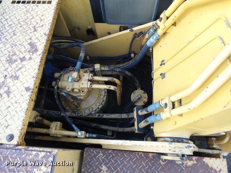 image for item DX9239 1989 Caterpillar EL200B  excavator