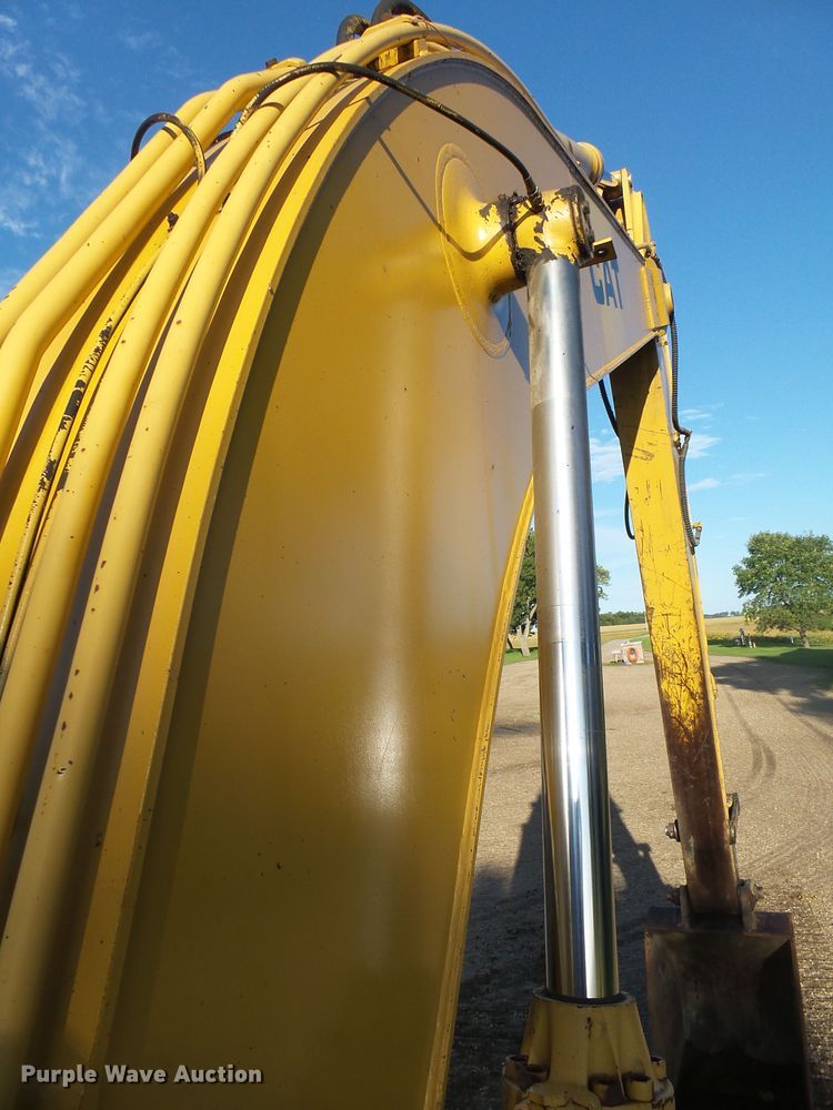 image for item DX9239 1989 Caterpillar EL200B  excavator